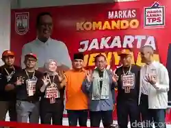 Momen Pramono Terkejut Saat Menemukan Foto Anies saat Meresmikan Markas Komando